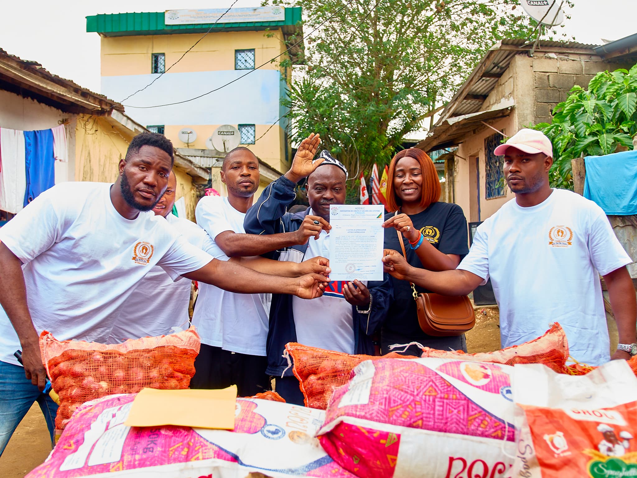 Step for the Future Foundation à Douala – Makèpè, Déplacés du NOSO (photo 21)